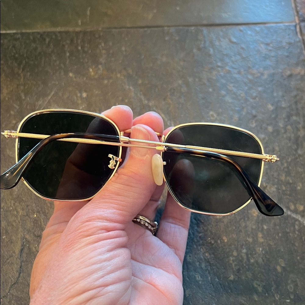 Ray-Ban Gold Frame Sunglasses with Black Lenses - Picture 6 of 9